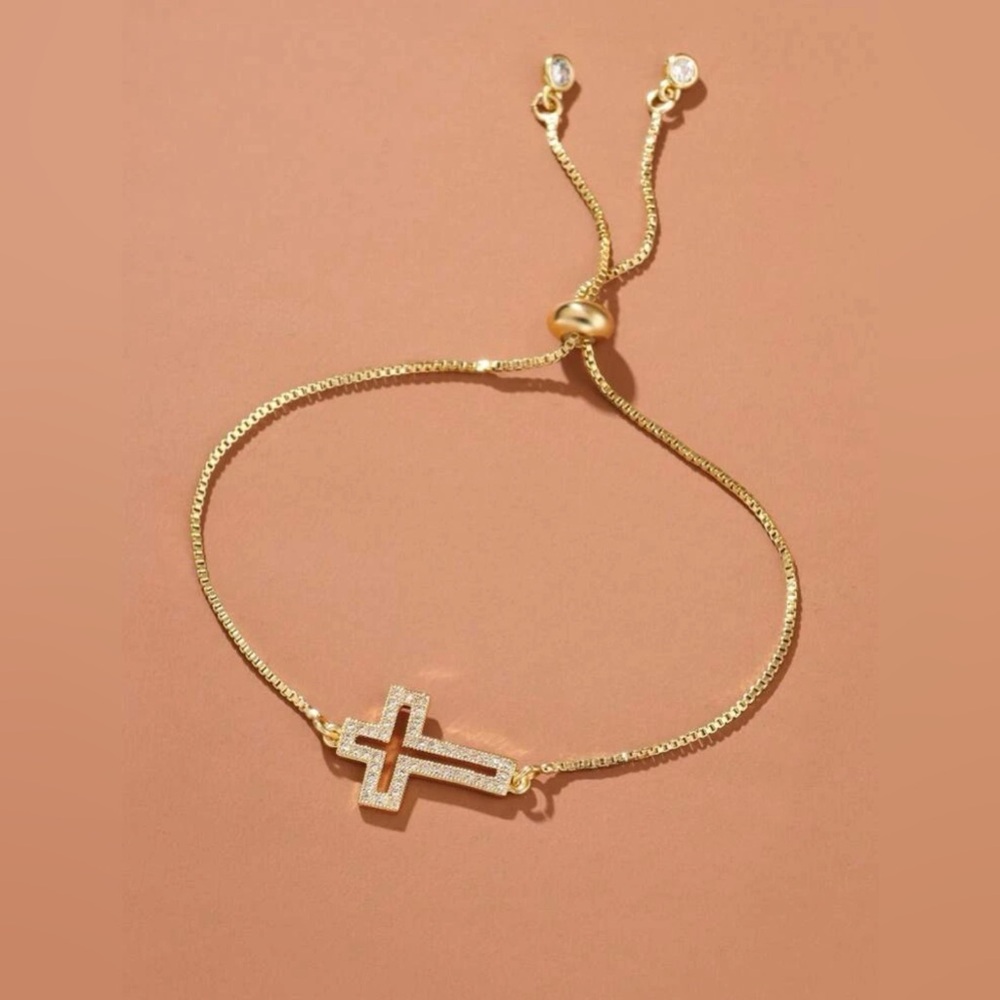 Gold plated Rhinestone Cross Bracelet.